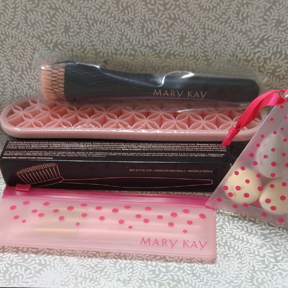 Mary Kay Brush Bundle